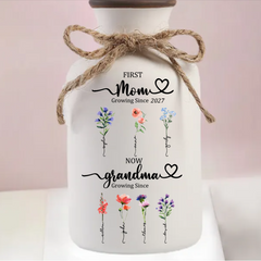 "Personalized 'First Mom, Now Grandma' Flower Pot - A Heartfelt Gift for Cherished Family Moments"